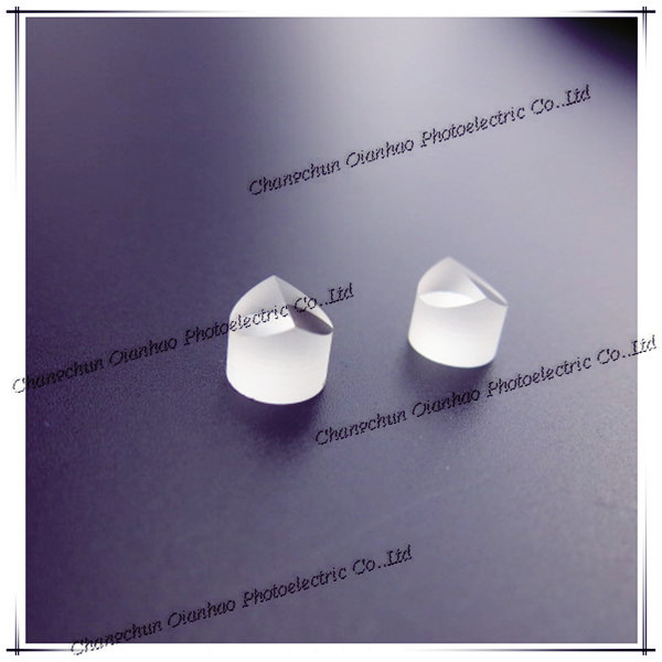 1697975889569121.jpg 氟化鈣線型棱鏡.jpg